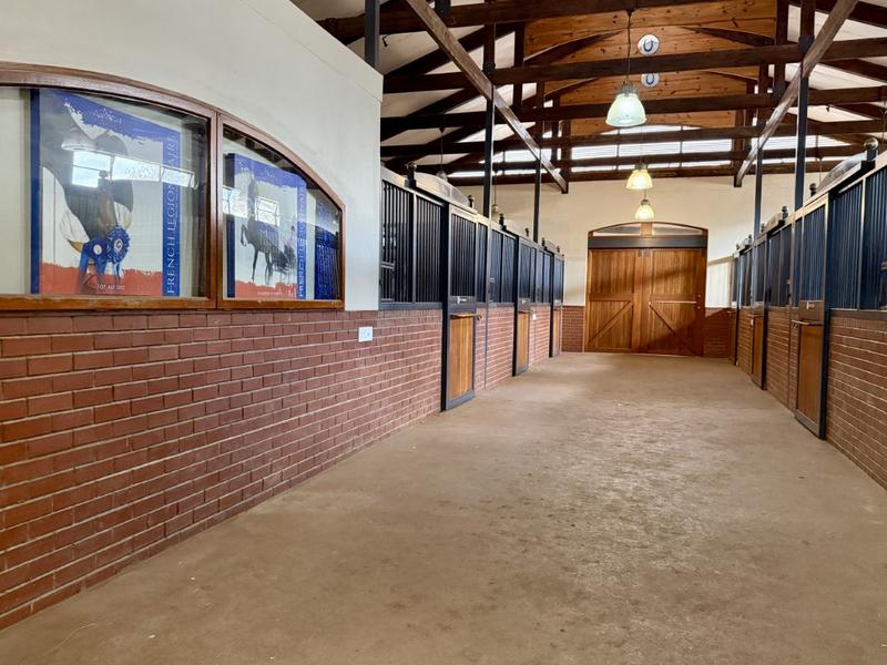 5 Bedroom Property for Sale in Clarens Free State
